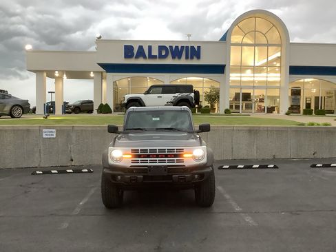 New 2026 Ford Bronco Heritage Edition AWD/4WD image 2