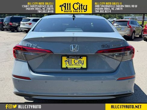 Used 2022 Honda Civic Touring image 6