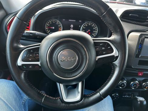 Used 2016 Jeep Renegade Trailhawk image 11