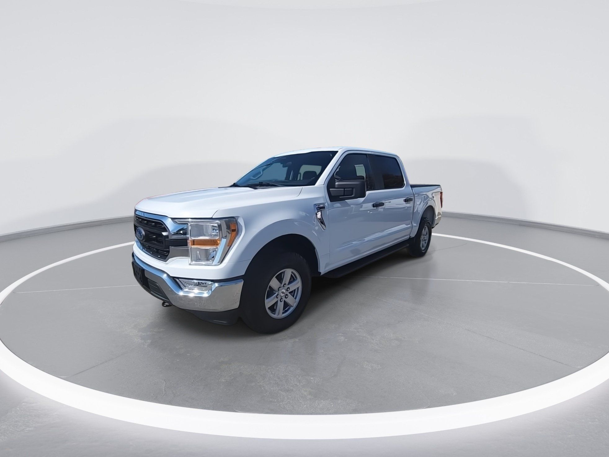 Used 2022 Ford F150 XLT w/ Trailer Tow Package AWD/4WD image 4
