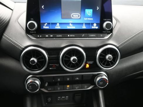 Used 2024 Nissan Sentra SV FWD image 22