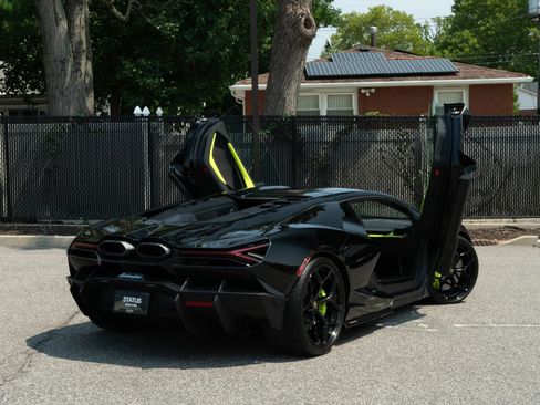 Used 2024 Lamborghini Revuelto AWD/4WD image 44