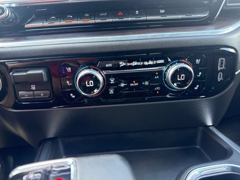 Used 2025 GMC Sierra 1500 SLT w/ SLT Premium Plus Package RWD image 36