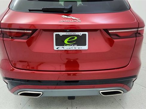 Used 2025 Jaguar F-PACE R-Dynamic S image 11