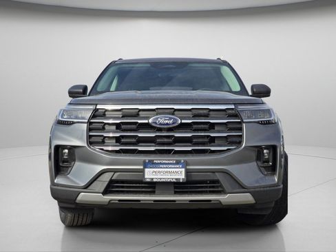 New 2026 Ford Explorer Active w/ Active Comfort Package image 3