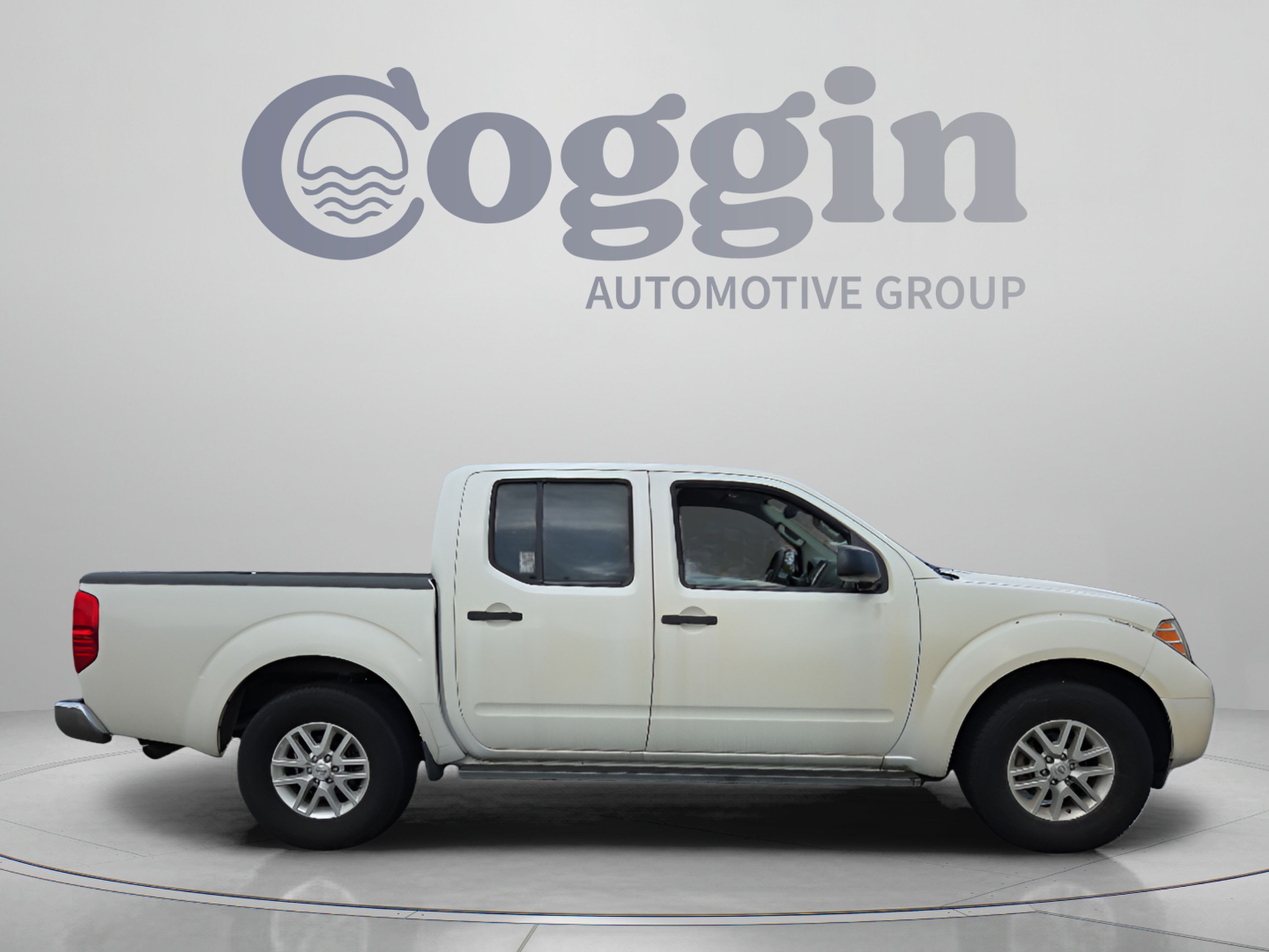 Used 2017 Nissan Frontier SV RWD image 6
