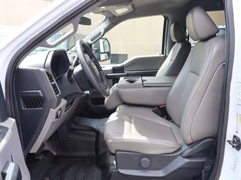 Used 2022 Ford F250 XL w/ Power Equipment Group AWD/4WD image 18