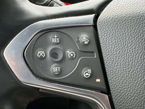 Certified 2023 Chevrolet Traverse LT w/ LT Premium Package AWD/4WD image 16