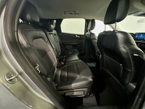Used 2024 Ford Escape SE FWD image 20