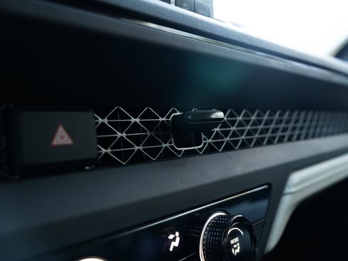 Certified 2023 Honda Accord LX image 32