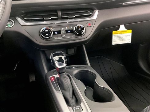 New 2026 Buick Envista Preferred image 7