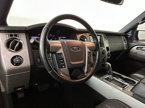 Used 2017 Ford Expedition EL Limited w/ Equipment Group 301A AWD/4WD image 13