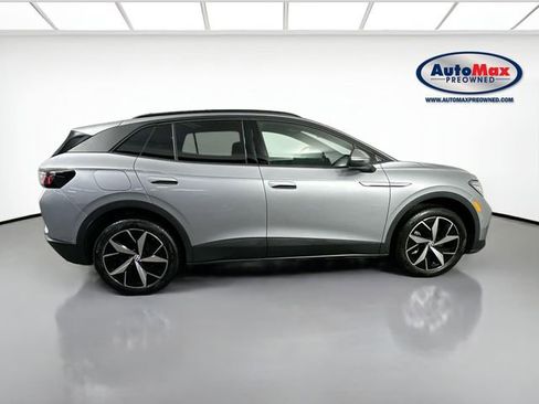 Used 2024 Volkswagen ID.4 Pro image 10
