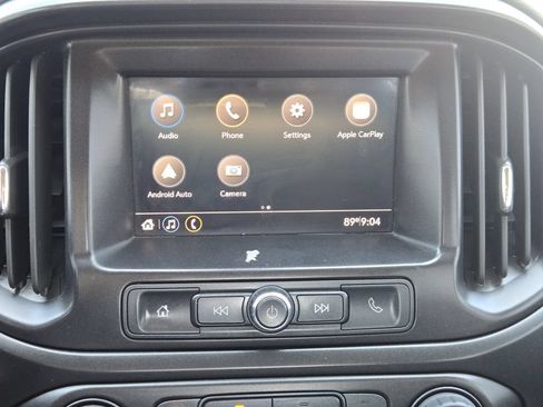 Used 2022 Chevrolet Colorado W/T AWD/4WD image 18