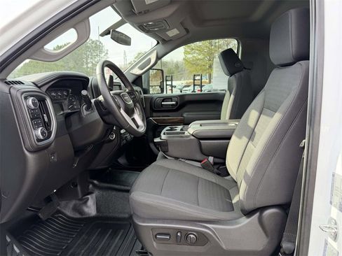 Used 2023 GMC Sierra 2500 SLE w/ SLE Convenience Package image 13