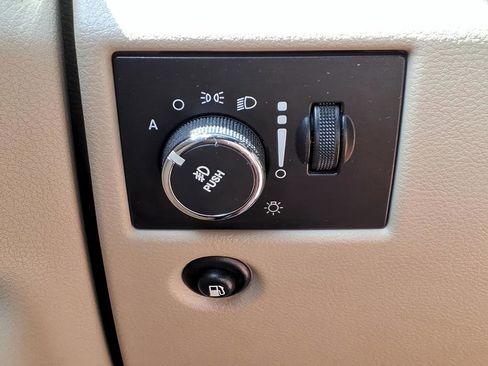Used 2013 Jeep Grand Cherokee Limited AWD/4WD image 22