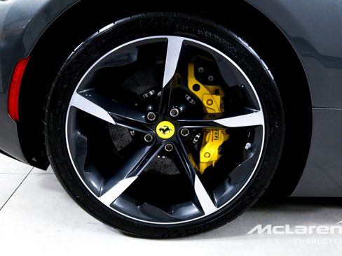 Used 2022 Ferrari SF90 Spider image 24