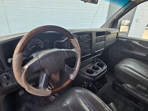 Used 2006 Chevrolet Express 1500 LS AWD/4WD image 17