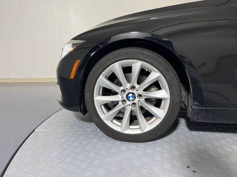 Used 2018 BMW 320i xDrive Sedan image 11