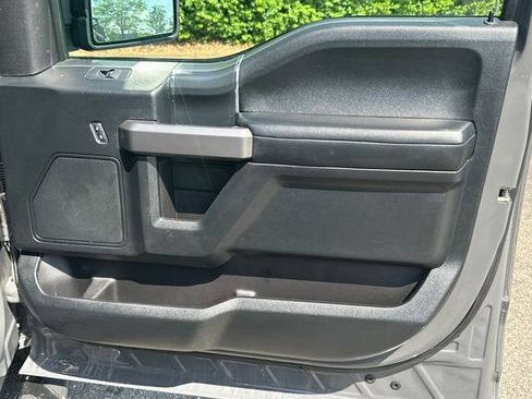 Used 2020 Ford F150 XLT w/ Equipment Group 302A Luxury AWD/4WD image 18