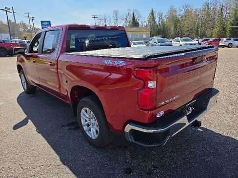 Used 2021 Chevrolet Silverado 1500 LT AWD/4WD image 5