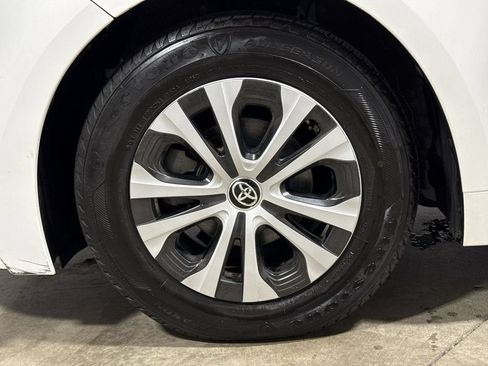 Used 2022 Toyota Corolla LE FWD image 26