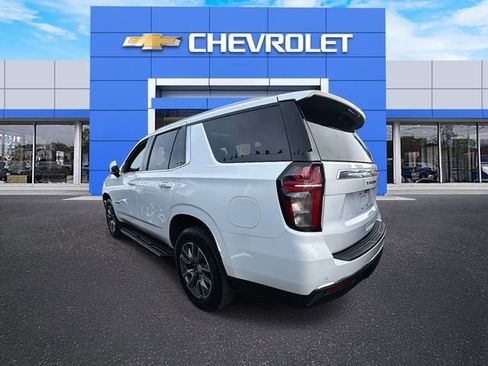 Used 2022 Chevrolet Tahoe LT w/ Luxury Package image 4