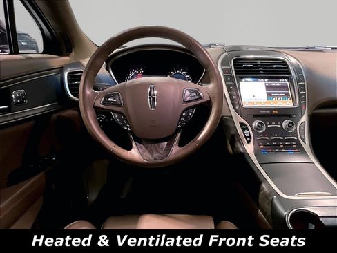 Used 2018 Lincoln MKX Reserve w/ Driver Assistance Package FWD image 8
