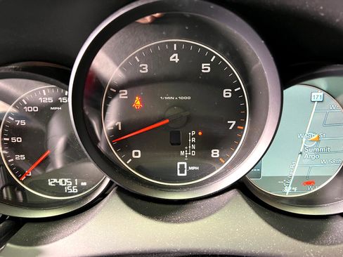 Used 2014 Porsche Cayenne image 7