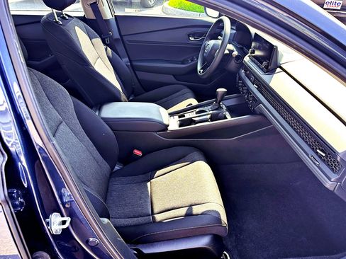 Used 2024 Honda Accord EX image 13