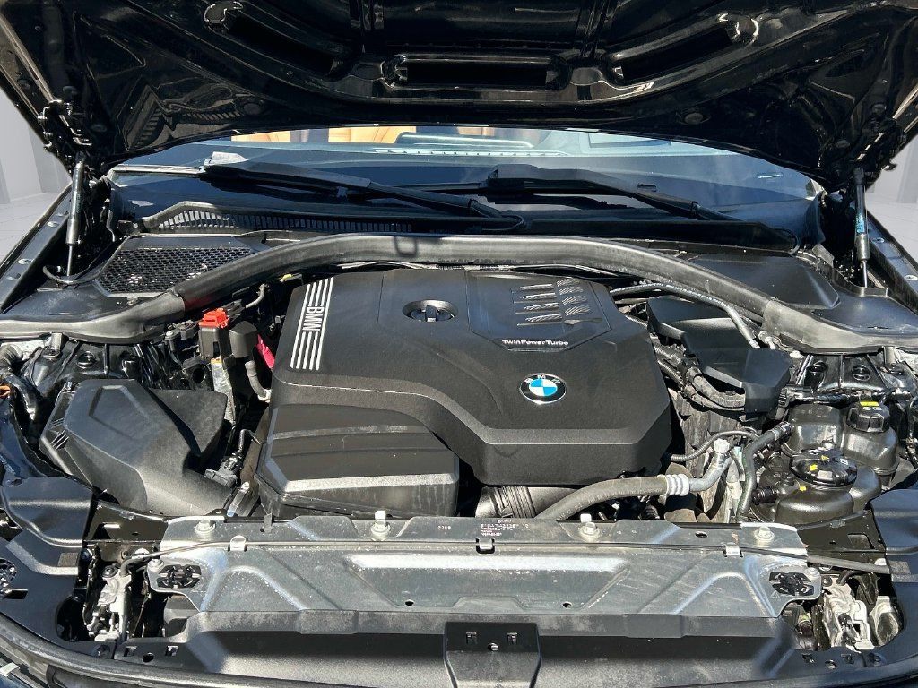Used 2019 BMW 330i xDrive Sedan w/ Premium Package AWD/4WD image 14