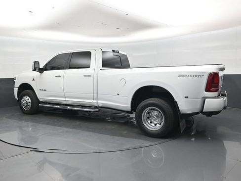 Used 2026 RAM 3500 Laramie w/ Max Tow Package AWD/4WD image 25
