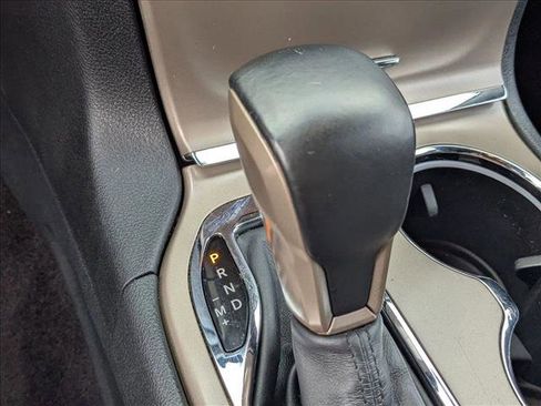 Used 2016 Jeep Grand Cherokee Laredo image 12