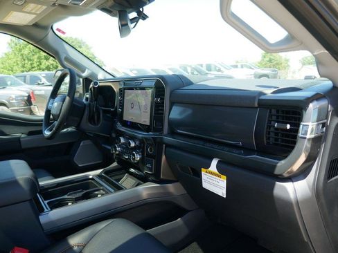 New 2026 Ford F250 Lariat w/ Black Appearance Package AWD/4WD image 11