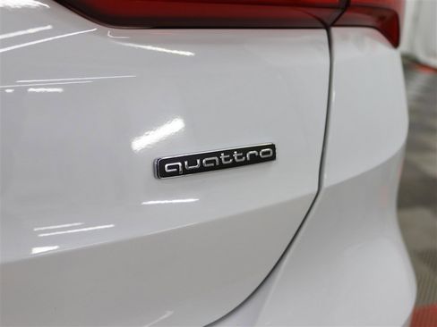 Used 2023 Audi Q3 2.0T Premium image 8