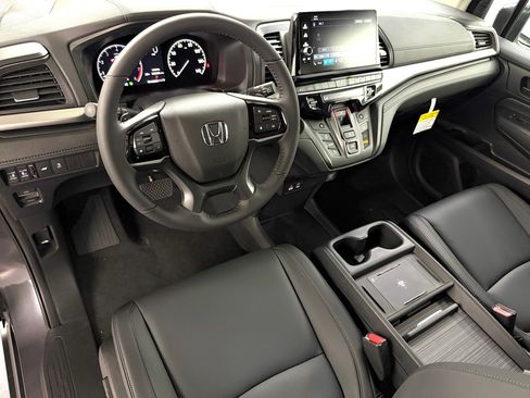 New 2026 Honda Odyssey EX-L image 4