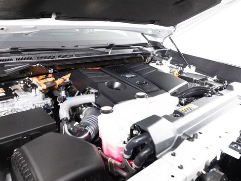 Used 2023 Toyota Sequoia TRD Pro AWD/4WD image 45