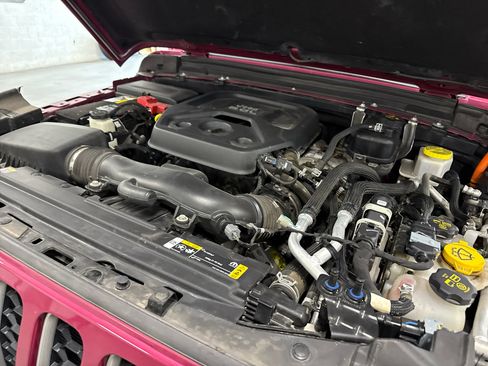 Used 2021 Jeep Wrangler Unlimited Sahara w/ Cold Weather Group image 69