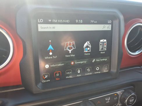 Used 2020 Jeep Gladiator Rubicon AWD/4WD image 18