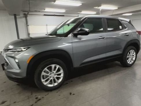 New 2026 Chevrolet TrailBlazer LS w/ LS Convenience Package FWD image 4