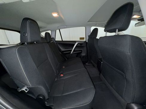 Used 2018 Toyota RAV4 XLE image 16