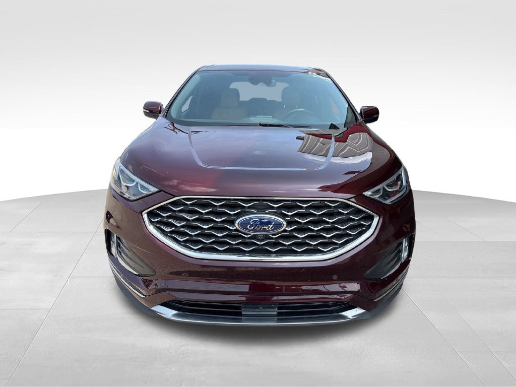 Used 2023 Ford Edge Titanium w/ Equipment Group 301A AWD/4WD image 8