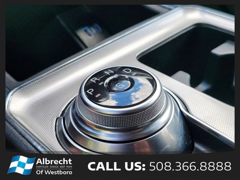 Used 2022 Ford Edge ST AWD/4WD image 26