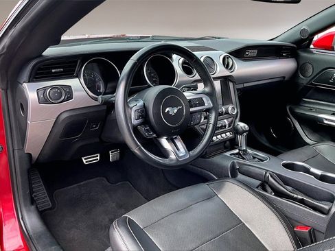 Used 2020 Ford Mustang Premium image 13