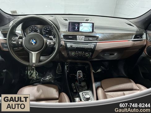 Used 2022 BMW X1 xDrive28i w/ M Sport Package image 7