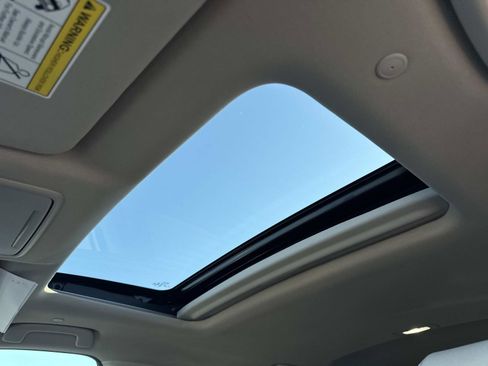 Certified 2025 Honda CR-V EX image 24