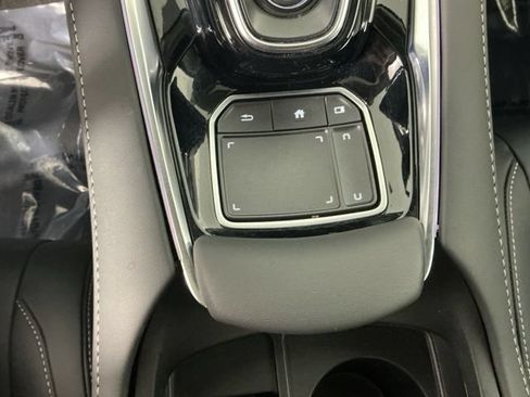 Used 2024 Acura RDX SH-AWD w/ Technology Package image 36