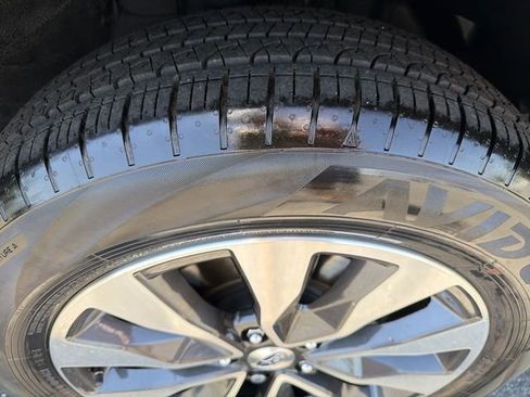 Certified 2025 Subaru Outback Touring AWD/4WD image 34