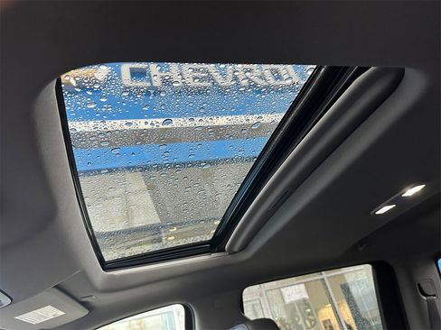 Used 2021 Chevrolet Silverado 1500 LT Trail Boss w/ Convenience Package II image 23