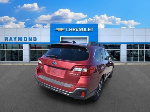 Used 2018 Subaru Outback 2.5i Limited AWD/4WD image 3